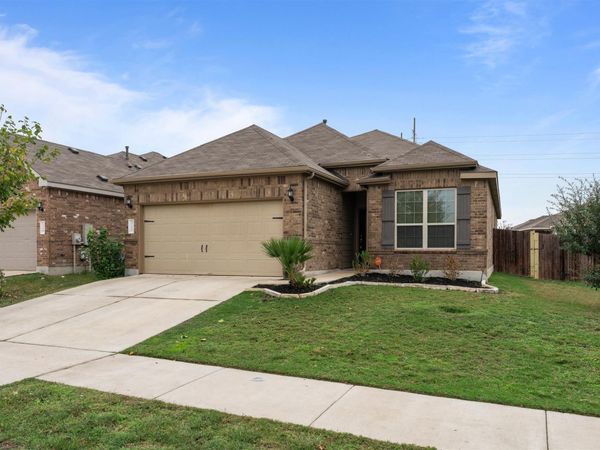 320 Cyril DR, Hutto, TX 78634