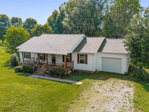 151 Cullom Lands Lane, Livingston, TN 38570