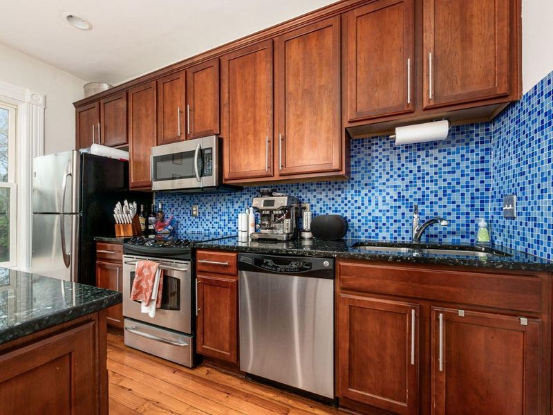 936 1/2 Neil Avenue, Columbus, OH 43201 Photo 16