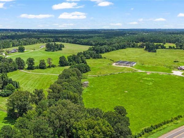 10864 W State Highway 64, Overton, TX 75684