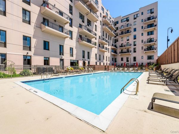 100 W Broadway, Unit 6W, Long Beach, NY 11561