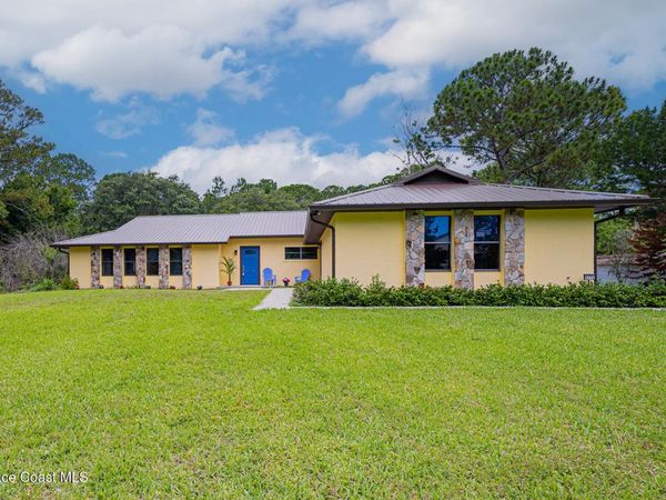3772 E R Smyth Drive, Mims, FL 32754