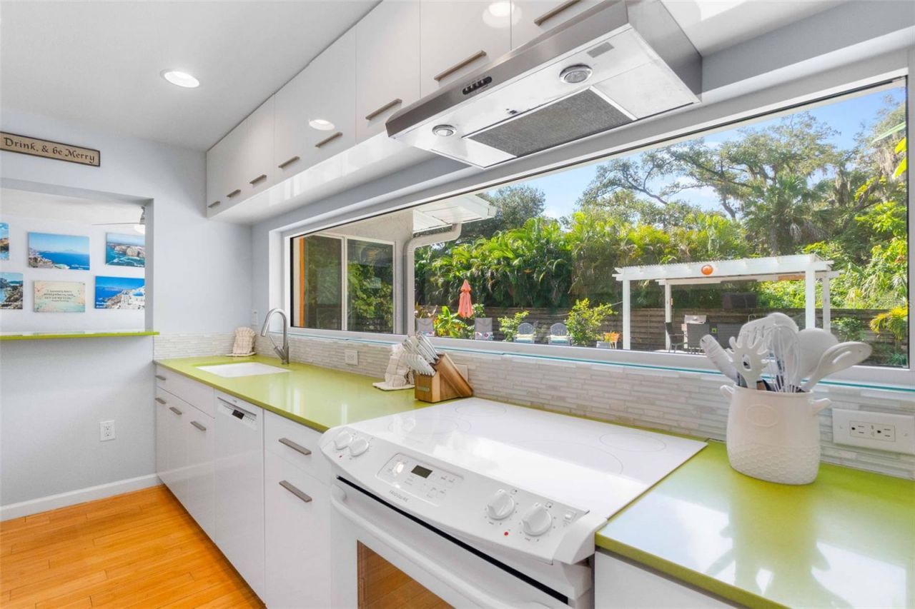 680 41st Street, Sarasota, FL 34234 Photo