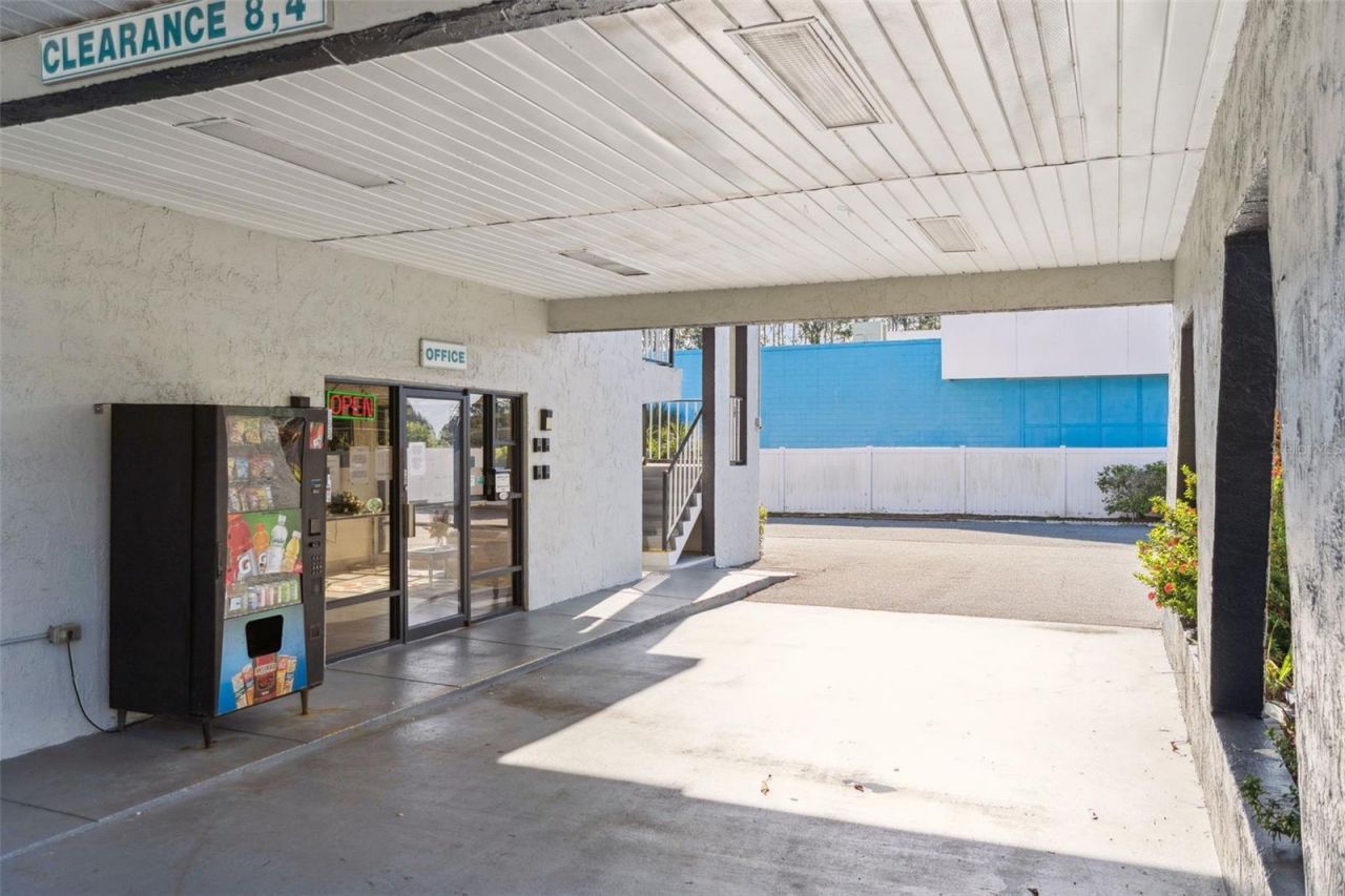 4643 W Irlo Bronson Memorial Highway, Kissimmee, FL 34746 Photo