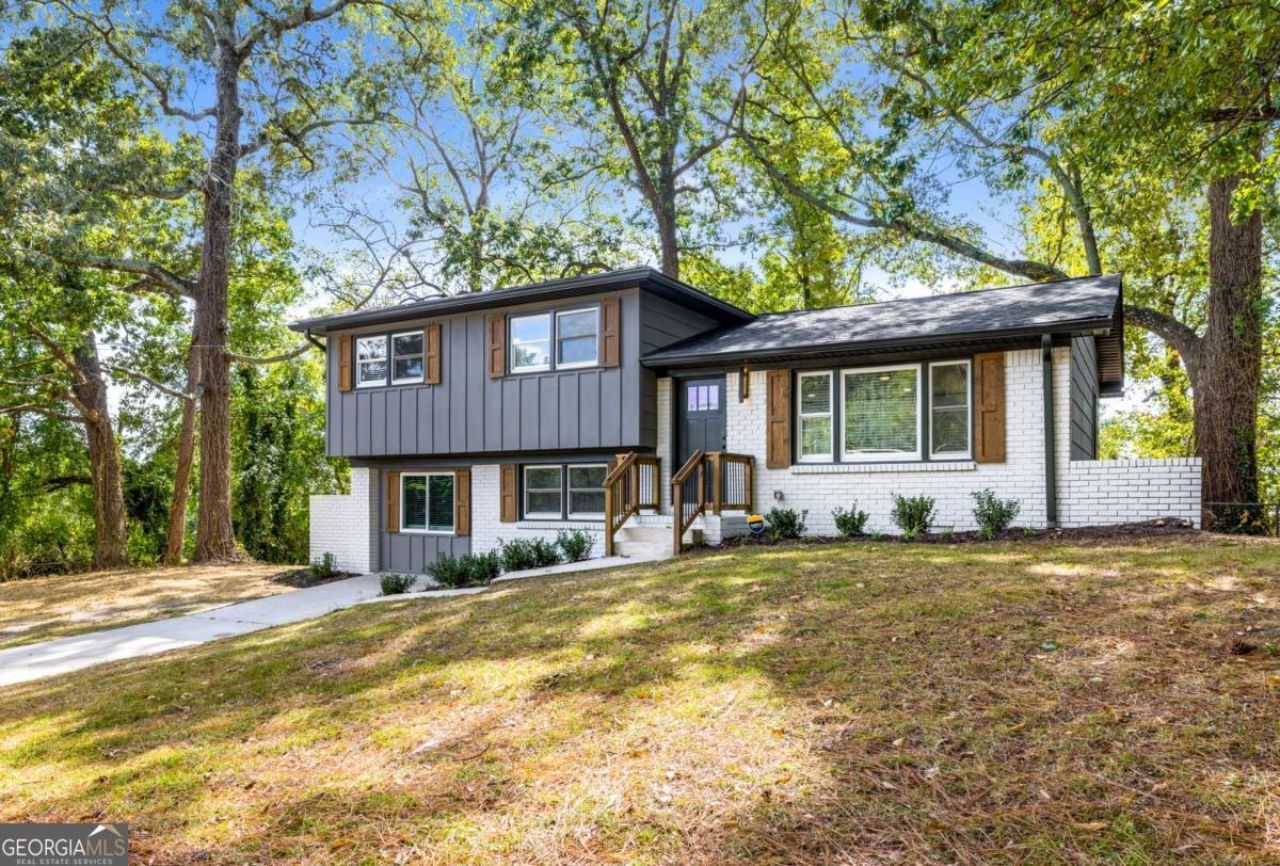 1483 Town Country Drive Se, Atlanta, GA 30316 Main Photo