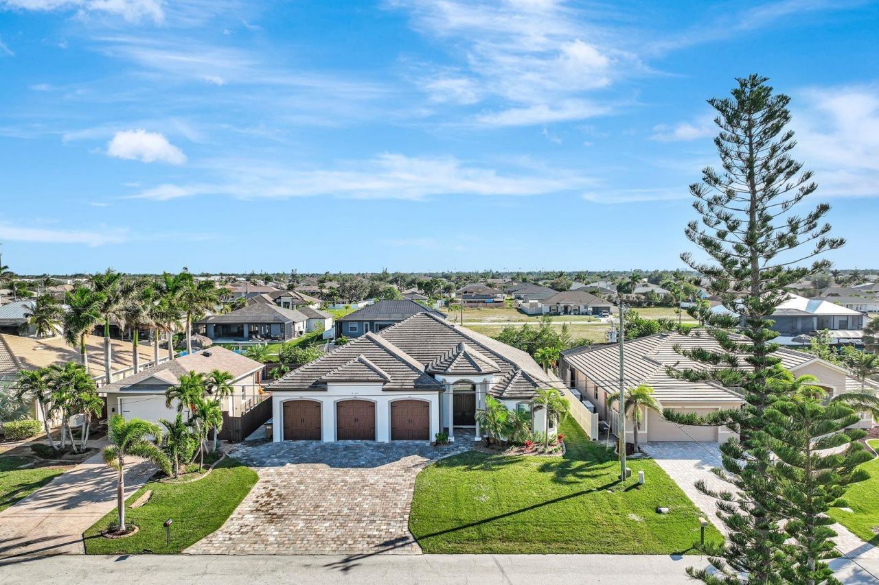 4107 SW 11th Avenue, Cape Coral, FL 33914 Photo