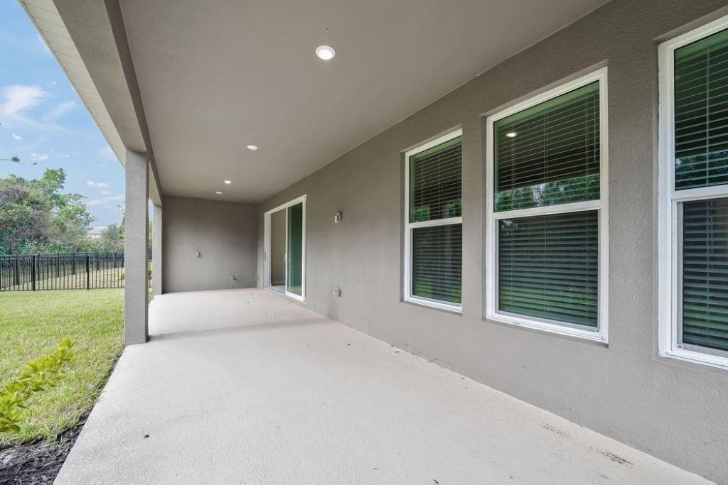 621 SE Ranch Oak Circle, Port Saint Lucie, FL 34987 Photo