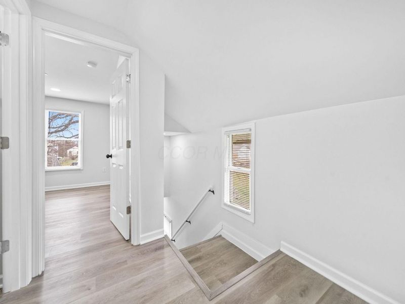 2841 E 10th Avenue, Columbus, OH 43219 Photo 19