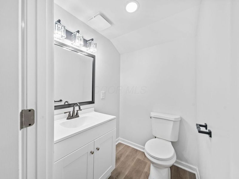 2841 E 10th Avenue, Columbus, OH 43219 Photo 23