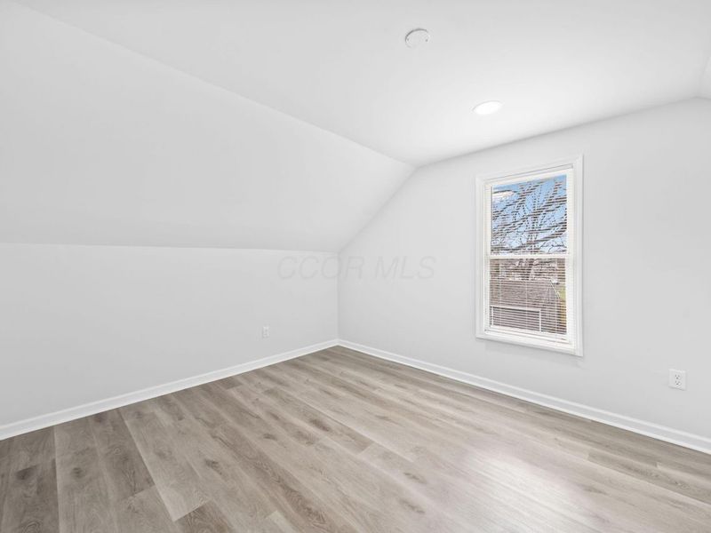 2841 E 10th Avenue, Columbus, OH 43219 Photo 24