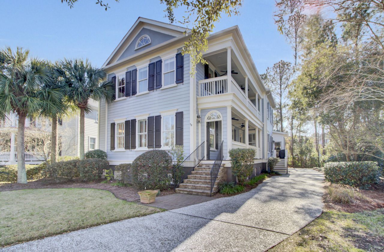 368 Evian Way Photo 1