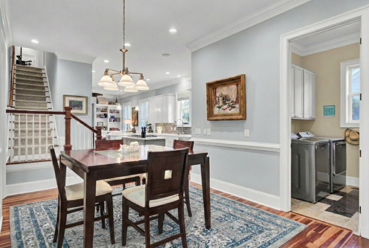 368 Evian Way Photo 16