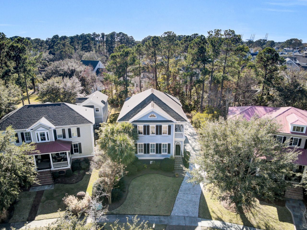 368 Evian Way Photo 3