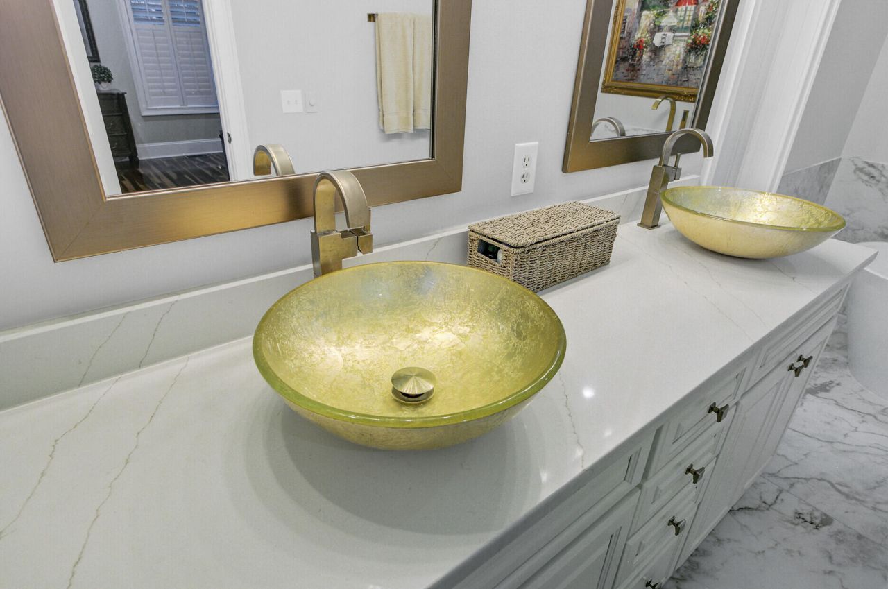 368 Evian Way Photo 30