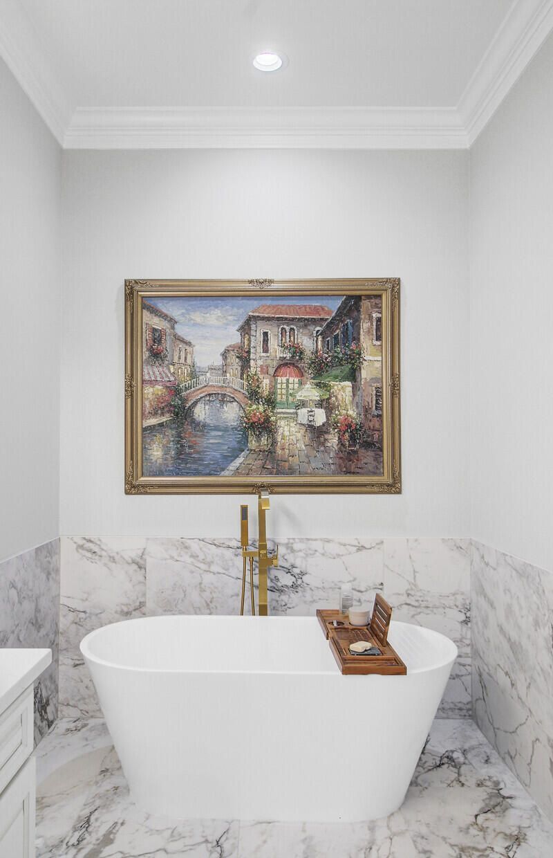 368 Evian Way Photo 31