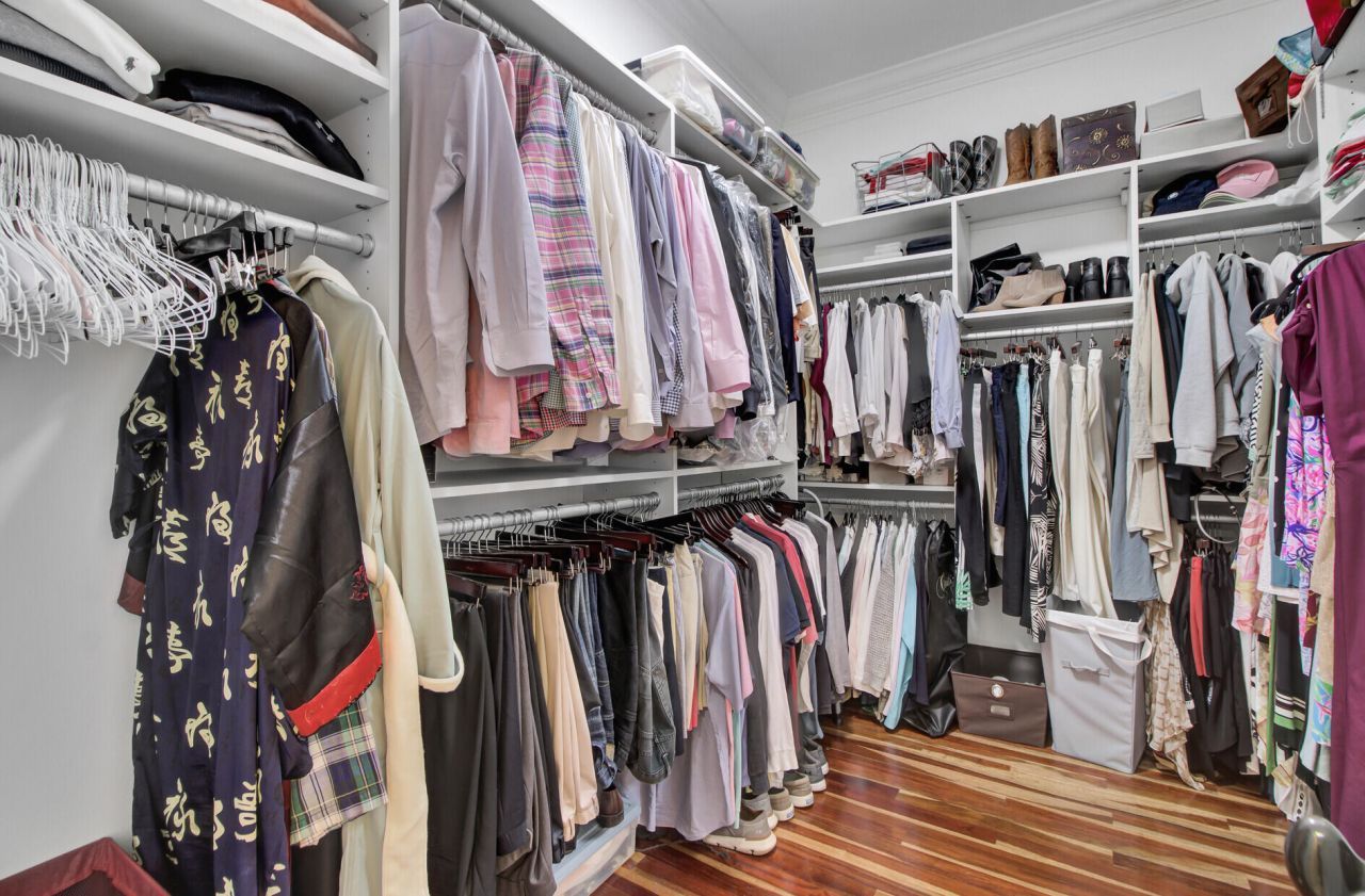 368 Evian Way Photo 35