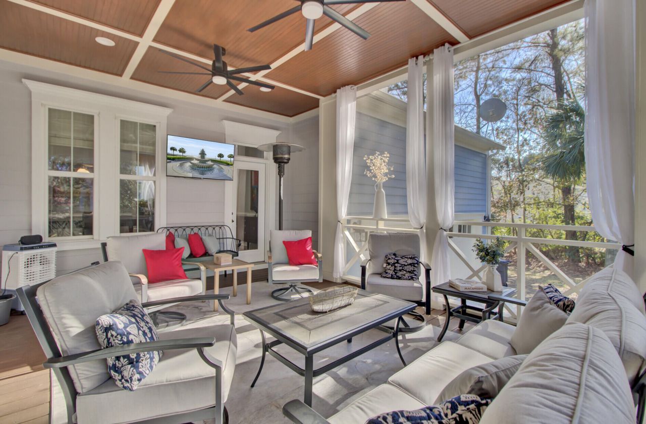 368 Evian Way Photo 50