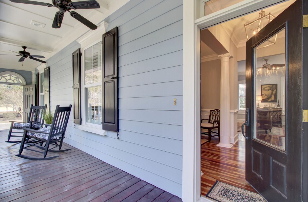 368 Evian Way Photo 9