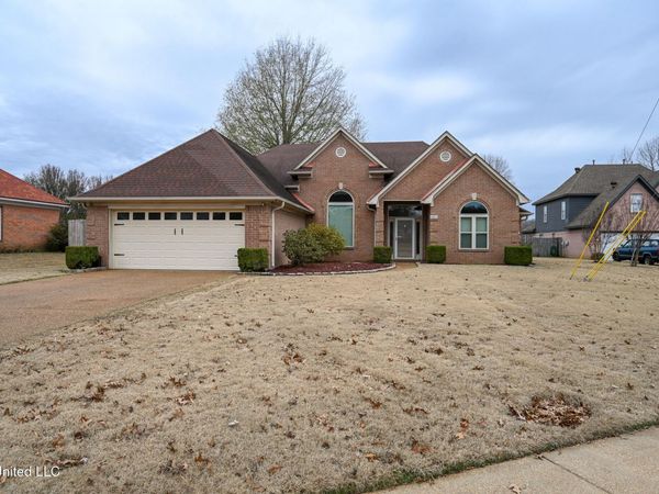 6813 Braybourne Main, Olive Branch, MS 38654