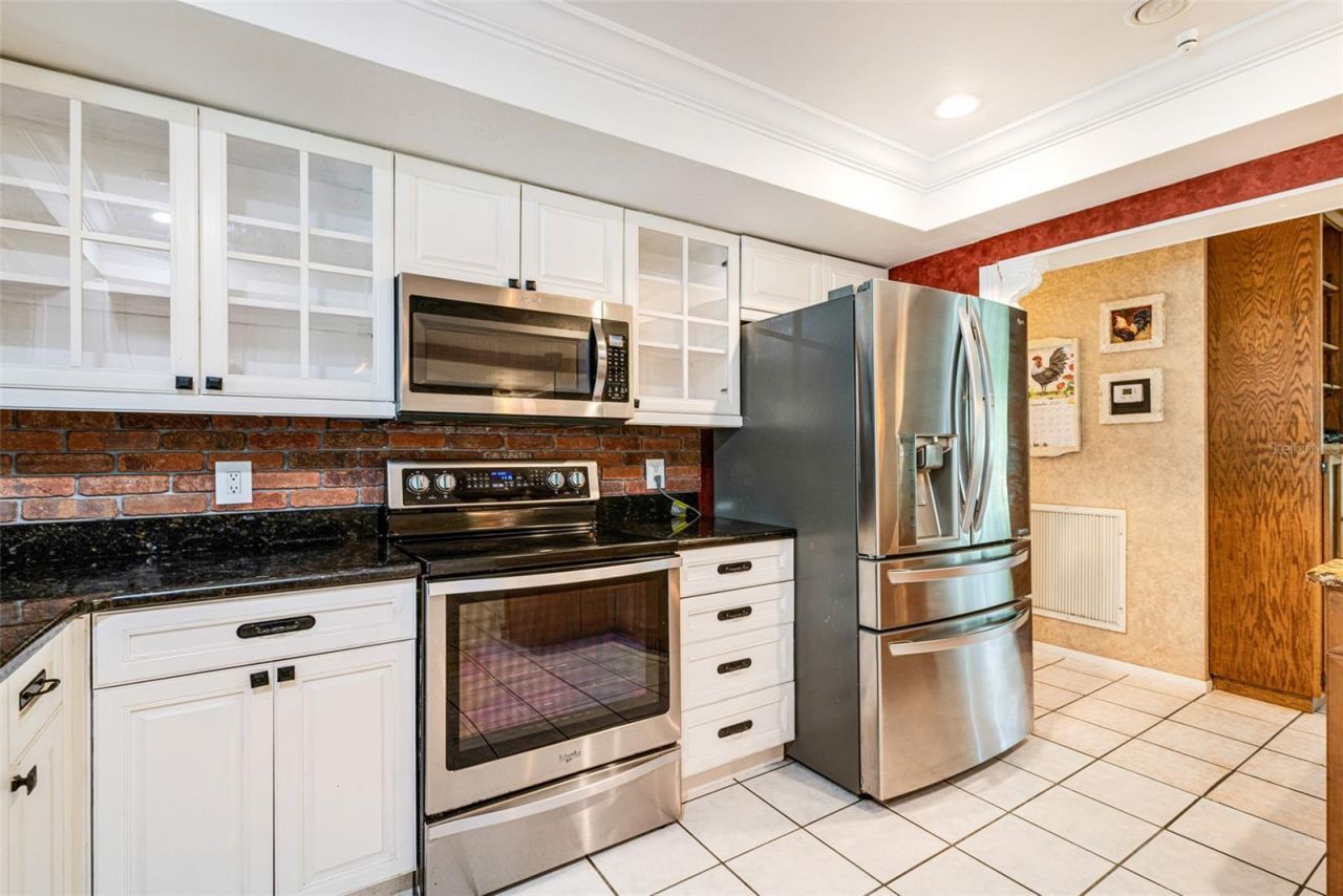 17371 Williamsburg Drive, North Fort Myers, FL 33917 Photo