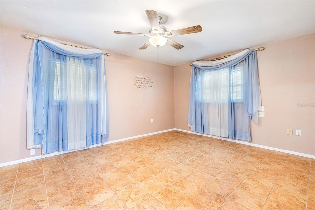 17371 Williamsburg Drive, North Fort Myers, FL 33917 Photo