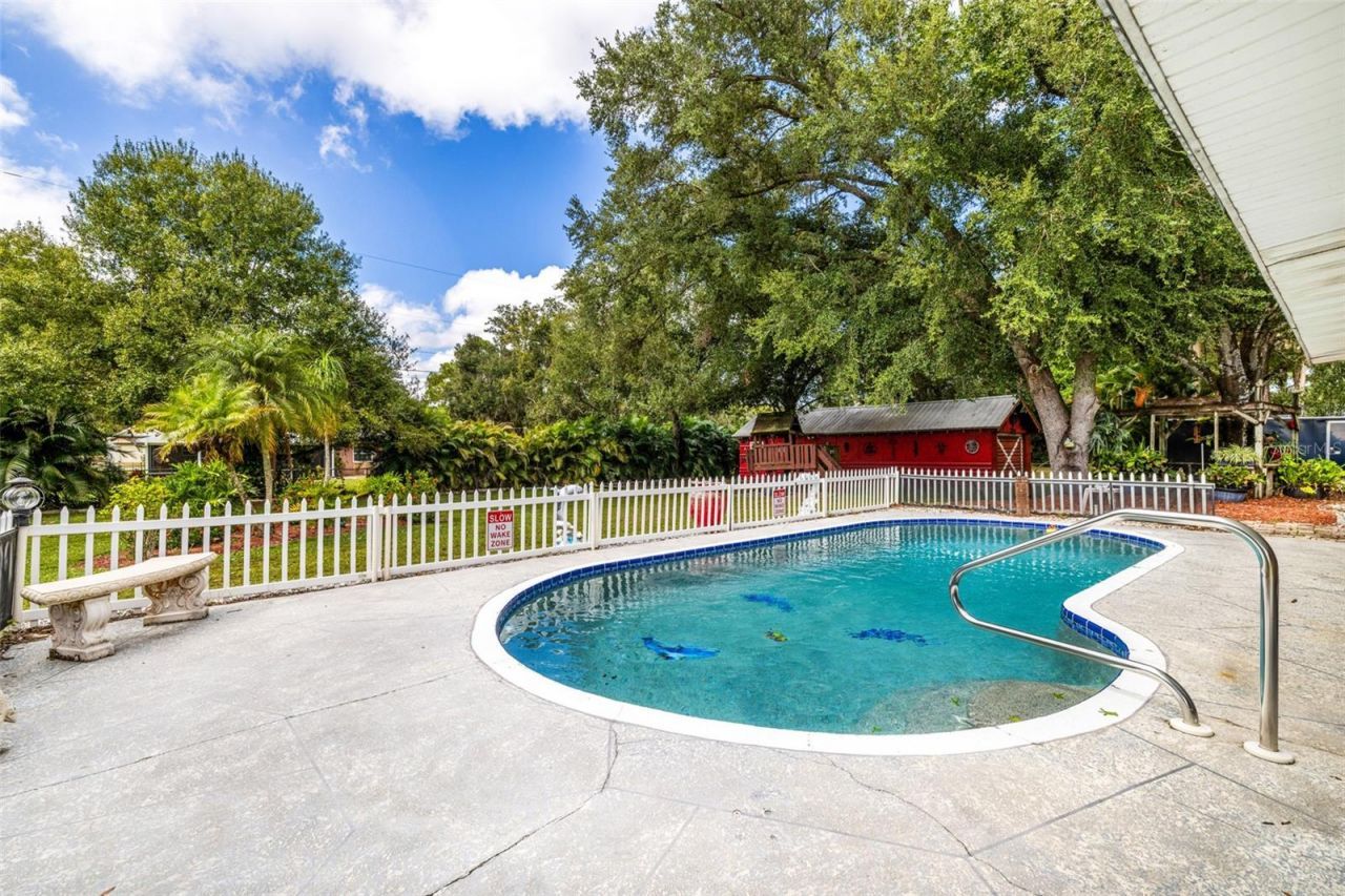 17371 Williamsburg Drive, North Fort Myers, FL 33917 Photo