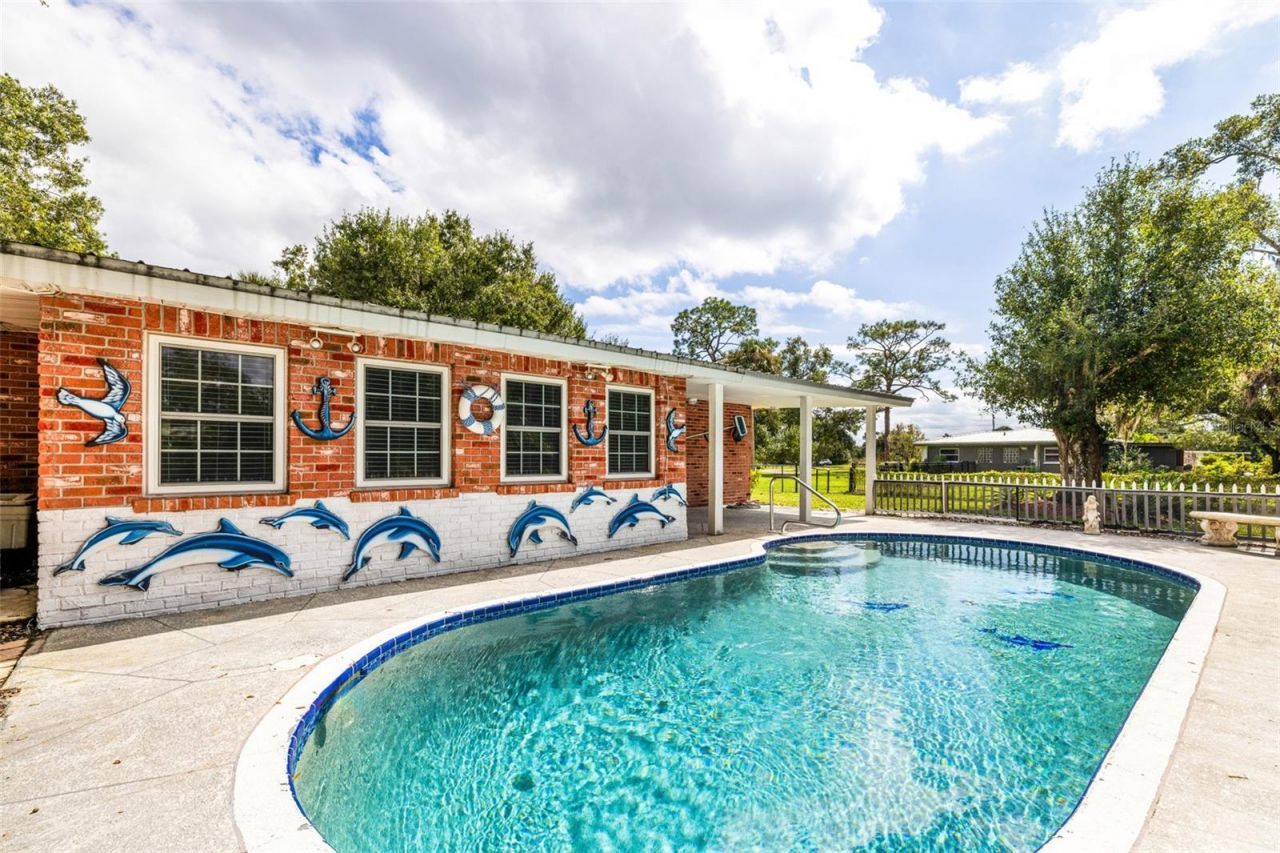 17371 Williamsburg Drive, North Fort Myers, FL 33917 Photo