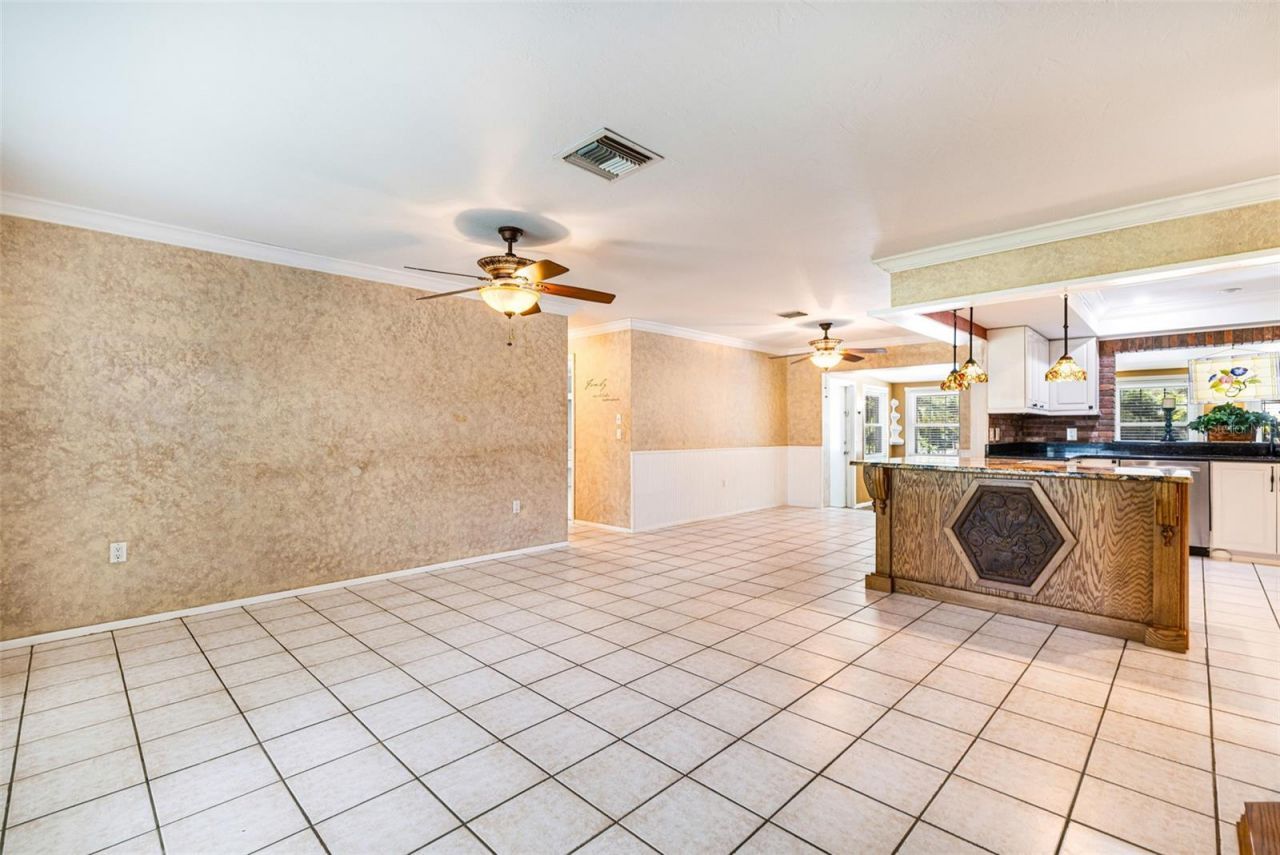 17371 Williamsburg Drive, North Fort Myers, FL 33917 Photo