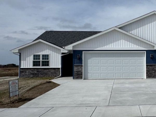 1125 Red Hawk Drive, Milton, WI 53563