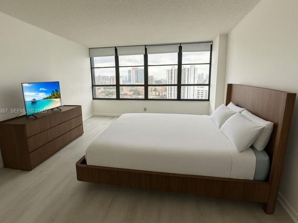 600 Three Islands Blvd, Unit 1520, Hallandale Beach, FL 33009