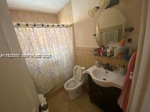 821 W 39 Pl, Hialeah, FL 33012 Photo