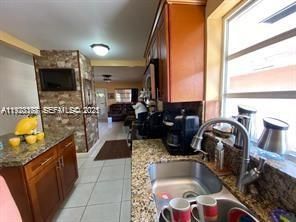 821 W 39 Pl, Hialeah, FL 33012 Photo