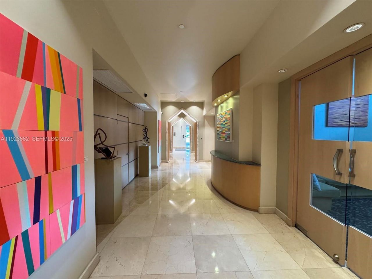 400 S Pointe Dr, Unit 1610, Miami Beach, FL 33139 Photo