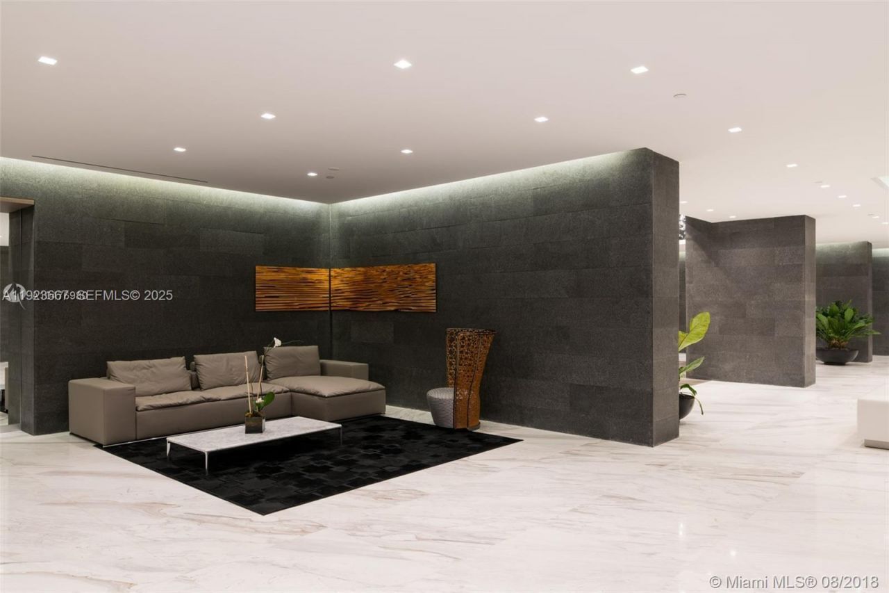 400 Sunny Isles Blvd, Unit 1019, Sunny Isles Beach, FL 33160 Photo