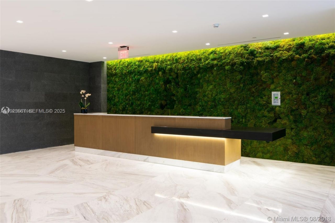 400 Sunny Isles Blvd, Unit 1019, Sunny Isles Beach, FL 33160 Photo