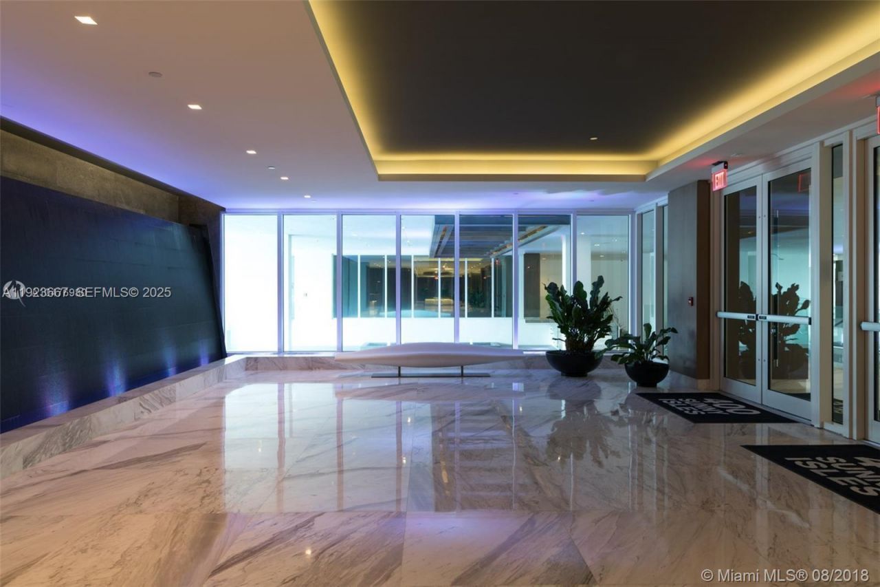 400 Sunny Isles Blvd, Unit 1019, Sunny Isles Beach, FL 33160 Photo