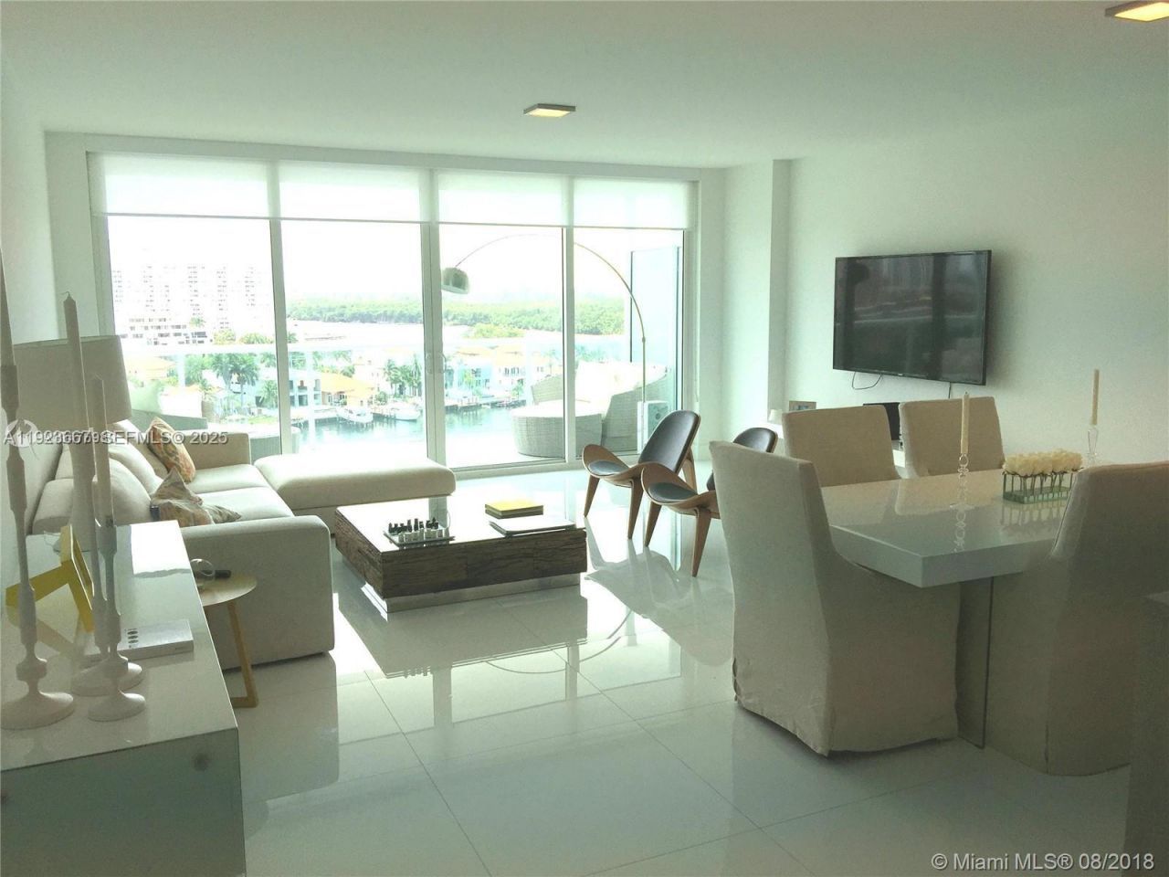 400 Sunny Isles Blvd, Unit 1019, Sunny Isles Beach, FL 33160 Photo