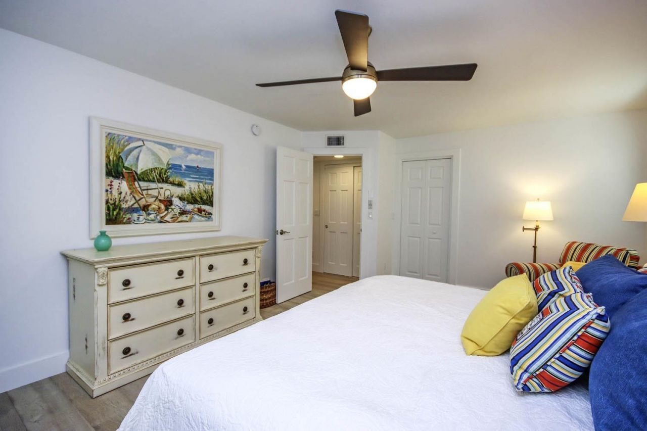 2629 W. Gulf Dr., Unit 3B, Sanibel, FL 33957 Photo