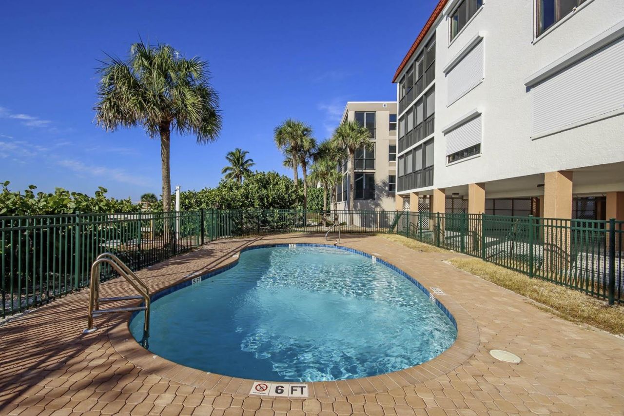 2629 W. Gulf Dr., Unit 3B, Sanibel, FL 33957 Photo