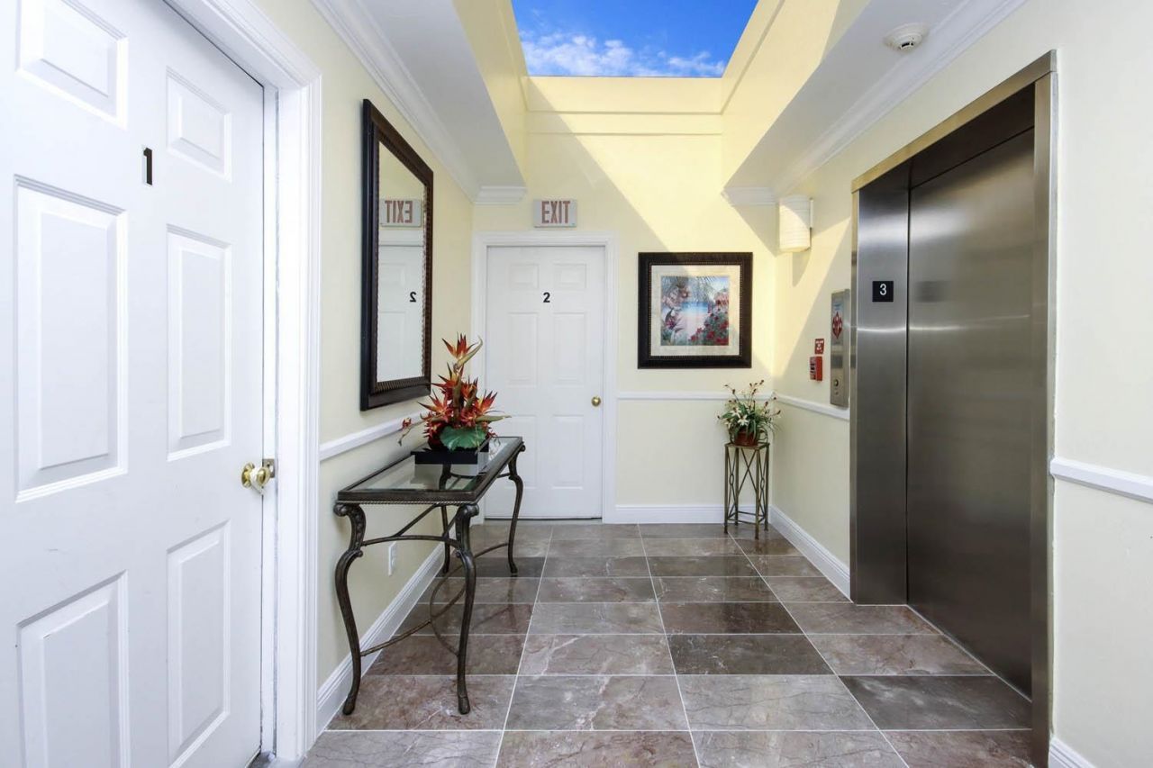 2629 W. Gulf Dr., Unit 3B, Sanibel, FL 33957 Photo