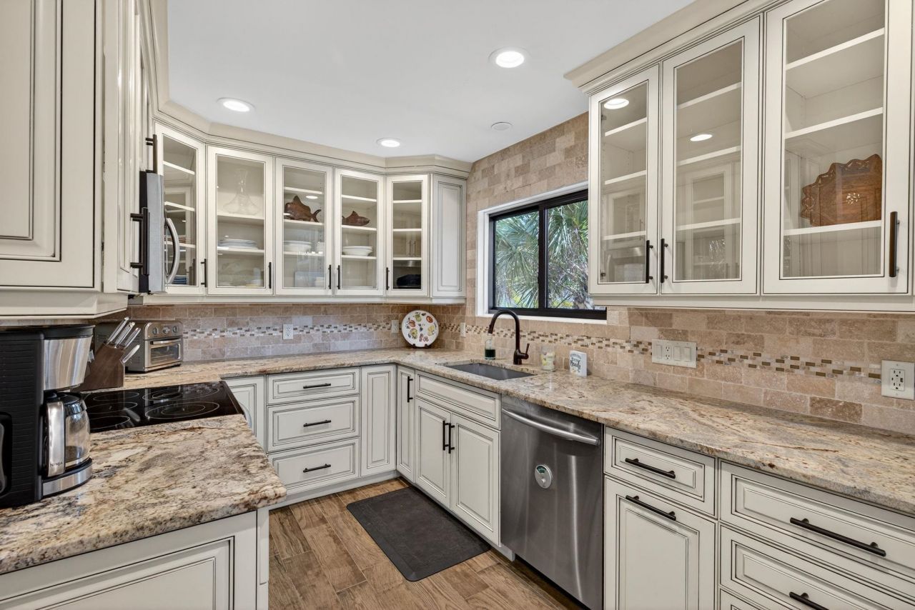 3990 Coquina Dr, Sanibel, FL 33957 Photo