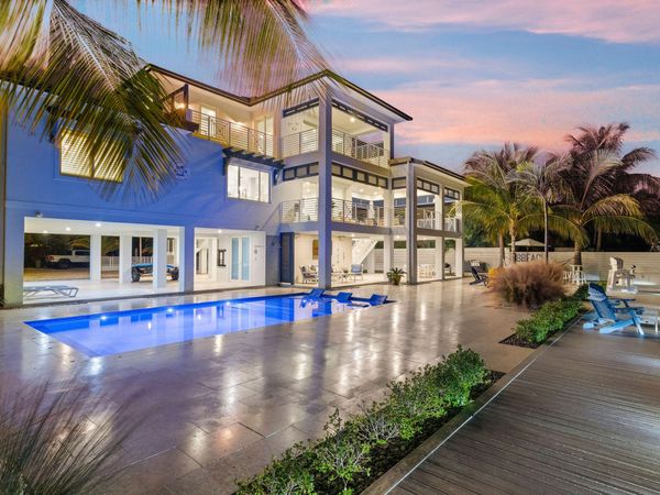 16745 Tamarind Road, Sugarloaf, FL 33042