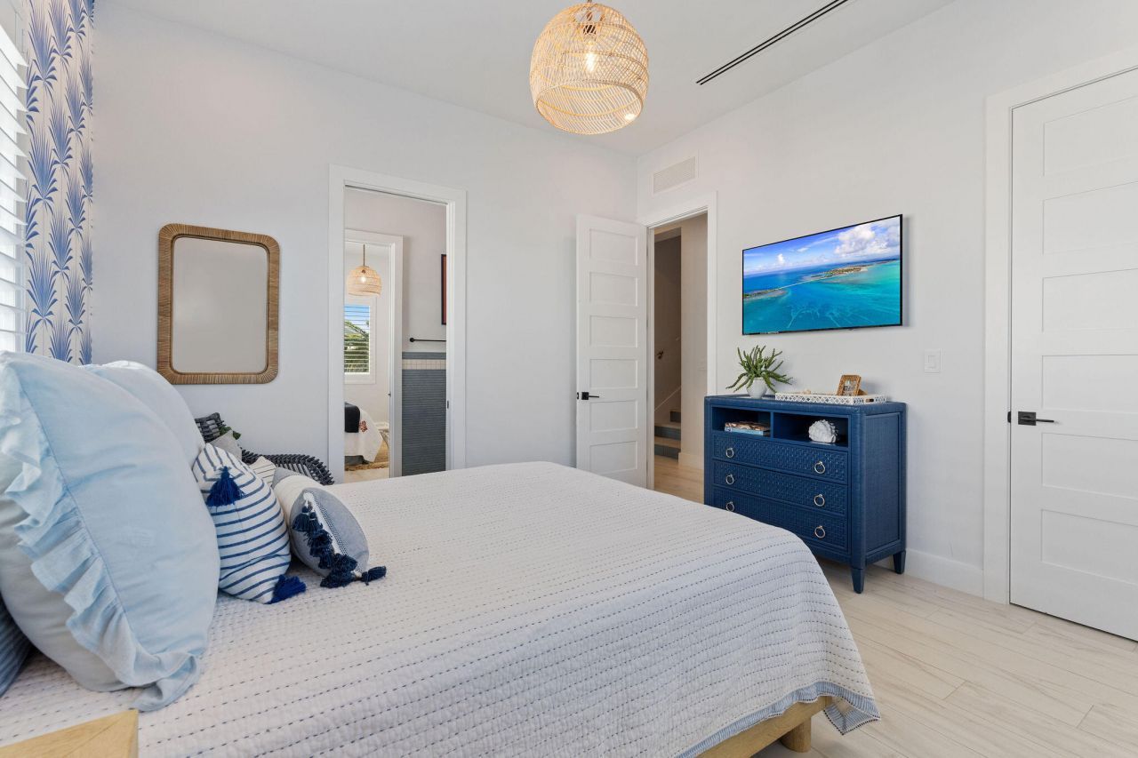 16745 Tamarind Road, Sugarloaf, FL 33042 Photo