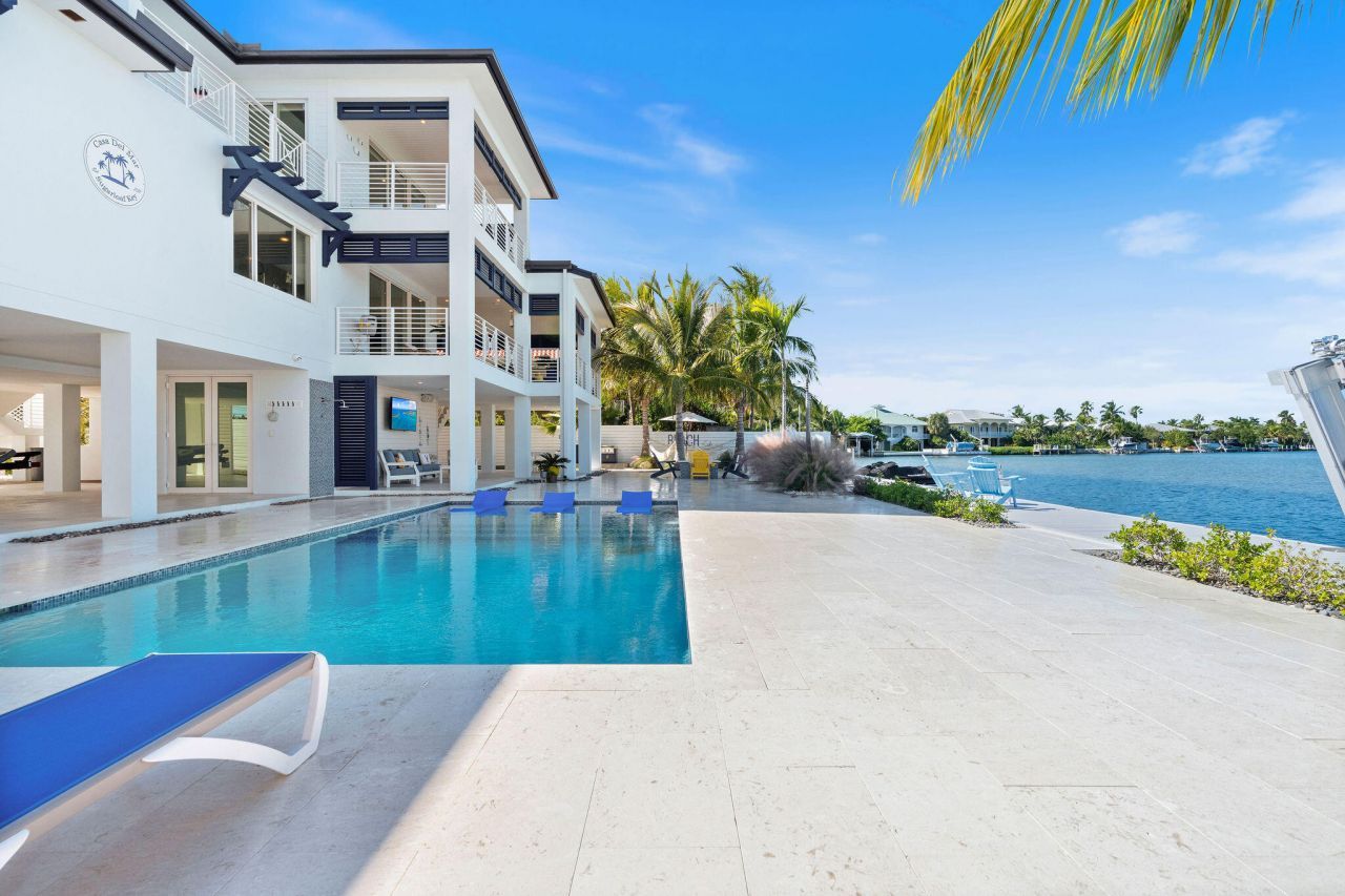 16745 Tamarind Road, Sugarloaf, FL 33042 Photo