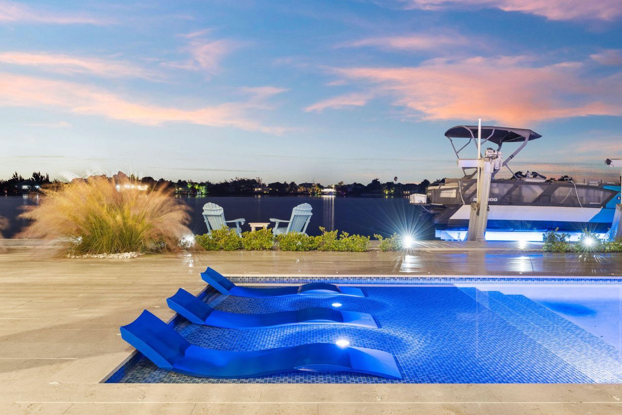 16745 Tamarind Road, Sugarloaf, FL 33042 Photo