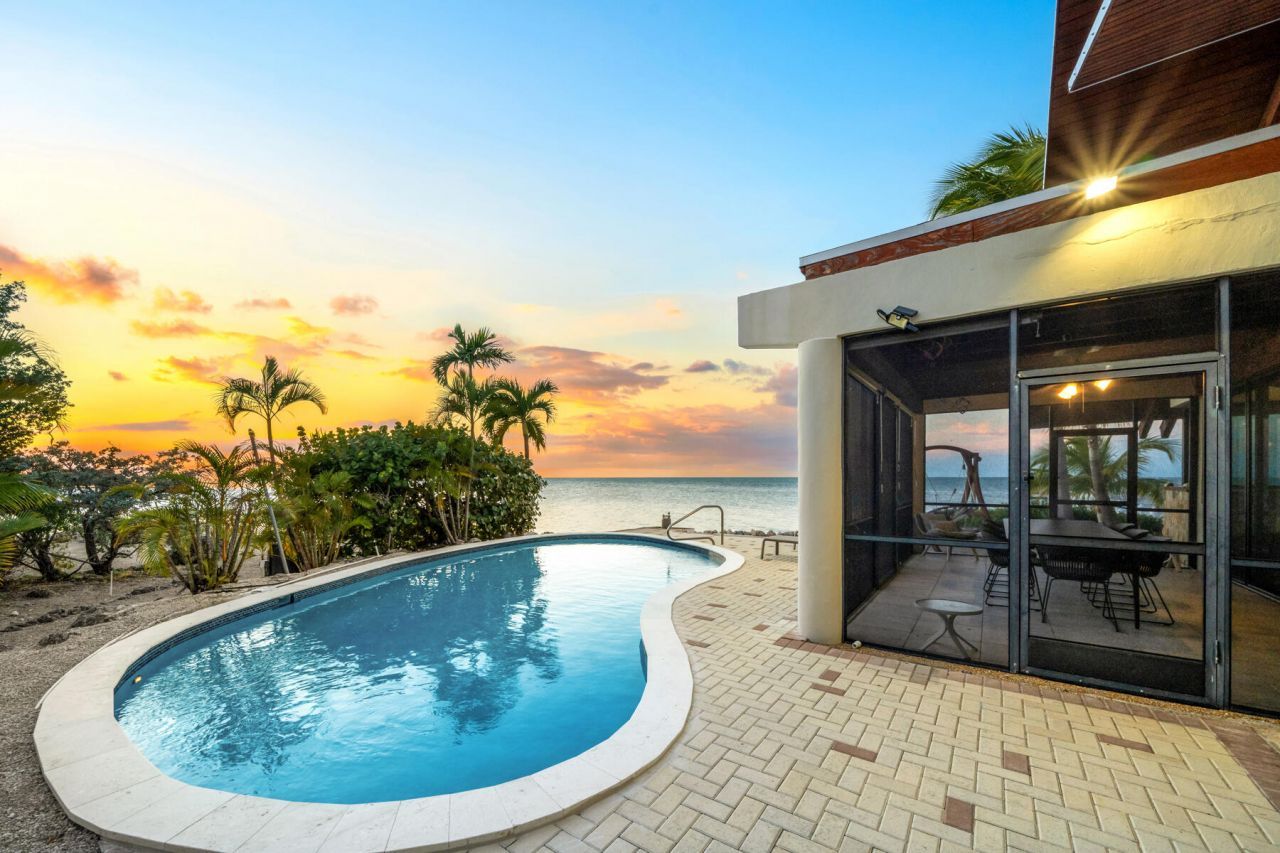 115 Windy Point Circle, Marathon, FL 33050 Photo