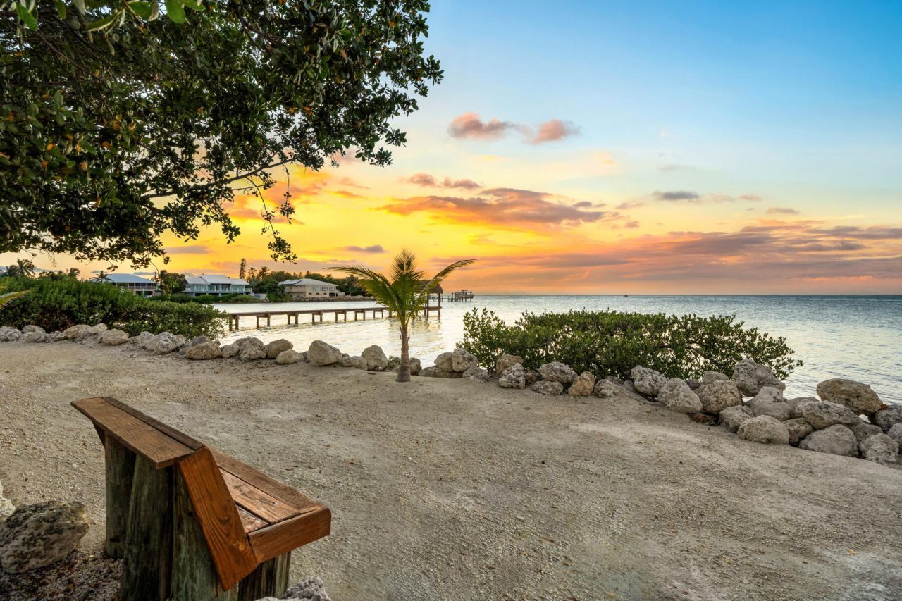 115 Windy Point Circle, Marathon, FL 33050 Photo