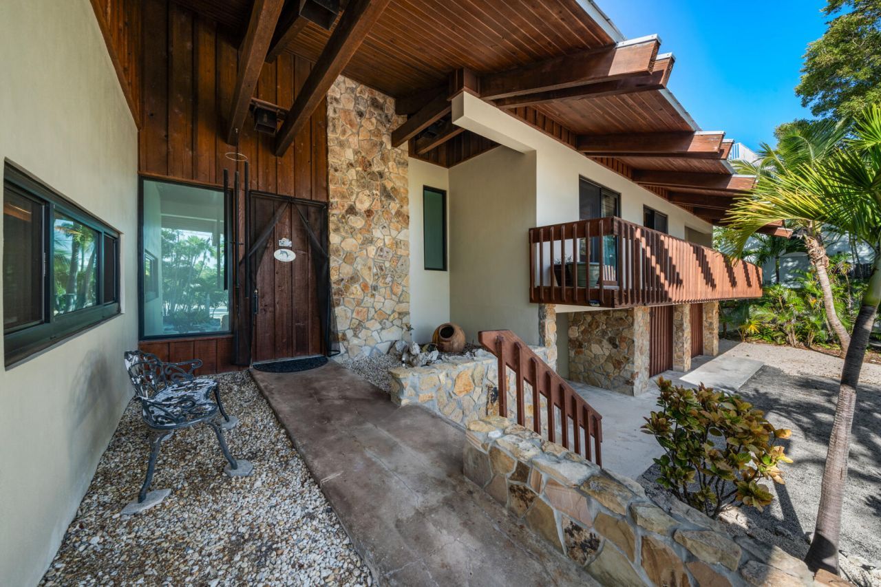 115 Windy Point Circle, Marathon, FL 33050 Photo