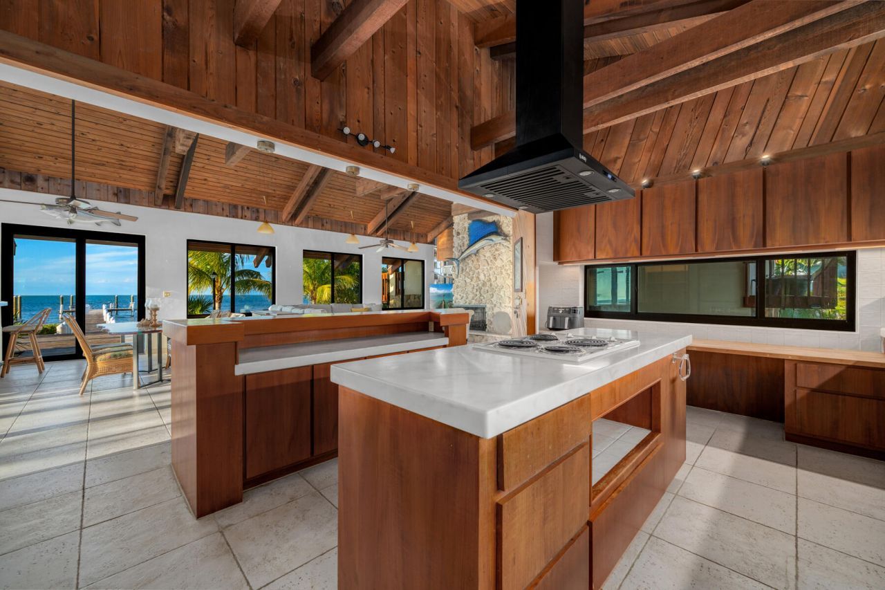 115 Windy Point Circle, Marathon, FL 33050 Photo