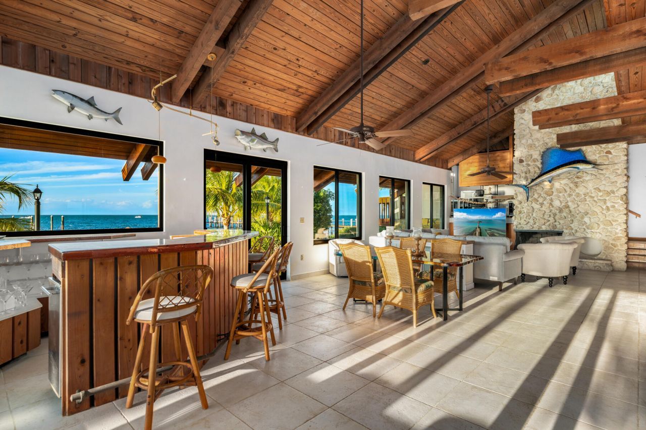 115 Windy Point Circle, Marathon, FL 33050 Photo